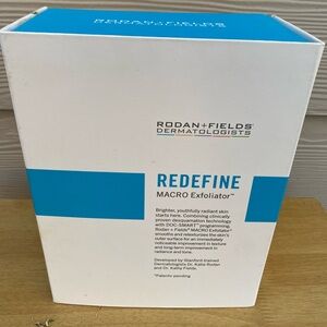 NIB Preowned Rodan and Fields Redefine MACRO Exfoliator